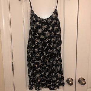 Miss Daisy Mini Dress